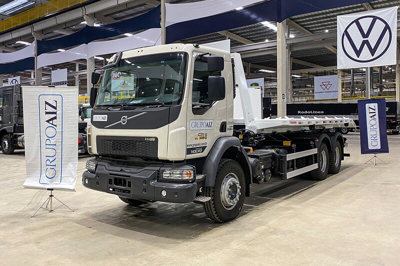 Caminhão Volvo VMX 290 6x4 Roll On Roll Off Prancha Facchini