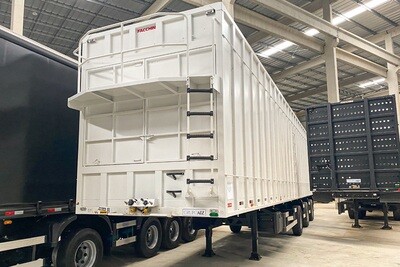 SR Piso Móvel Cavaqueira 3 Eixos Espaçados 106 m³ 25/25 FACCHINI