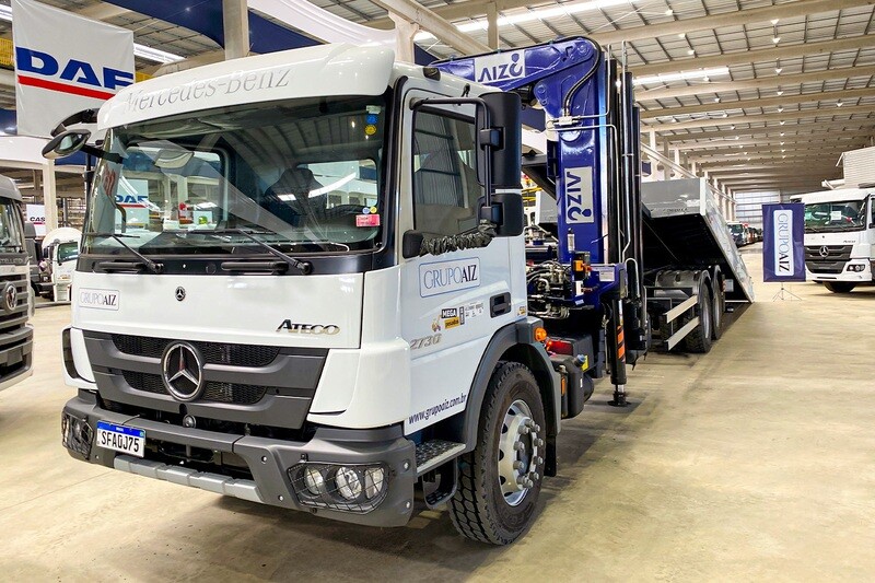 Caminhão Mercedes-Benz Atego Guindaste AIZC e Plataforma Auto Socorro