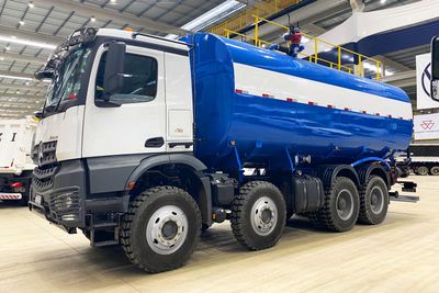 Caminhão Mercedes-Benz Arocs 4851 8x4 Pipa 40.000L AIZI 24/25
