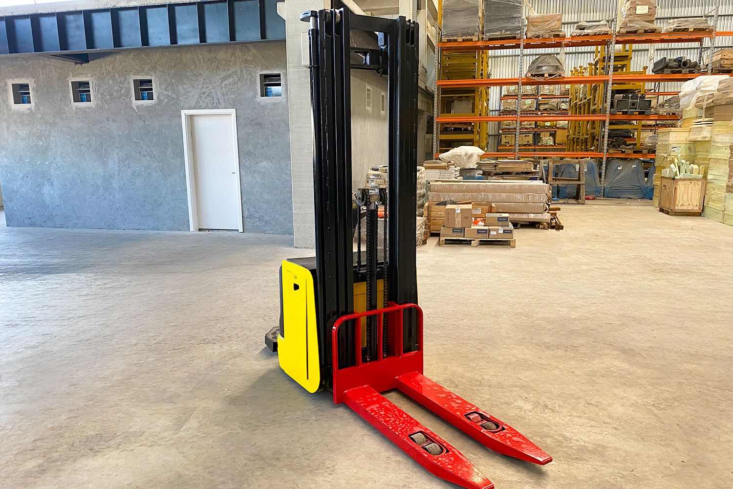 Paleteira Elétrica HYSTER