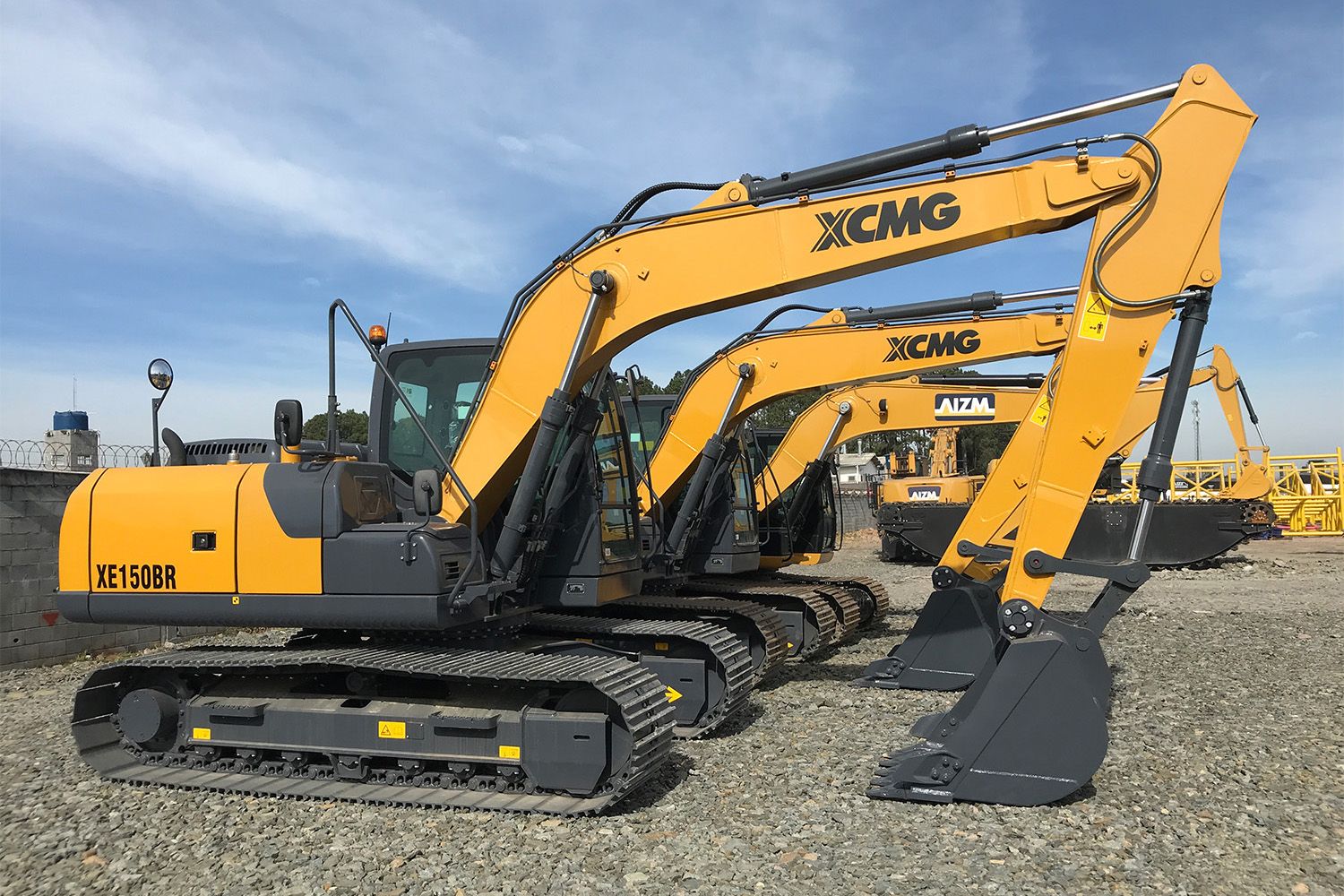 Escavadeira Hidráulica XCMG XE150BR 115 hp 14,5 Ton