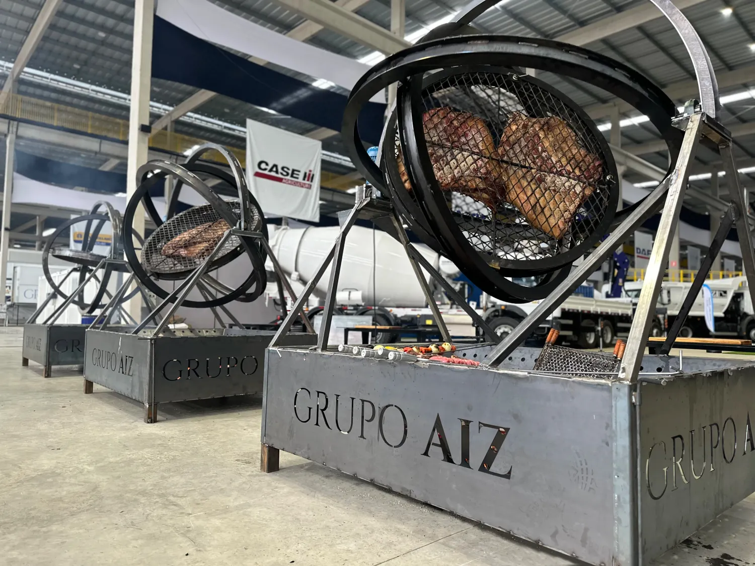Churrasqueira Giroscópica Grupo AIZ Fabricado em Aço Carbono Cap. 50kg