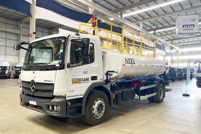 Caminhão Mercedes-Benz Atego 1719 4x2 Pipa 10.000L AIZI