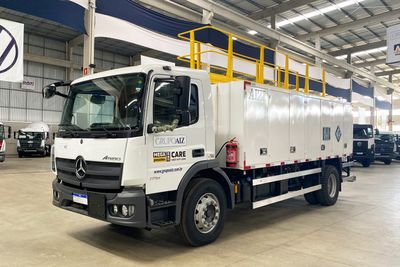 Caminhão Mercedes-Benz Atego 1719 4x2 Comboio 6.000L AIZI
