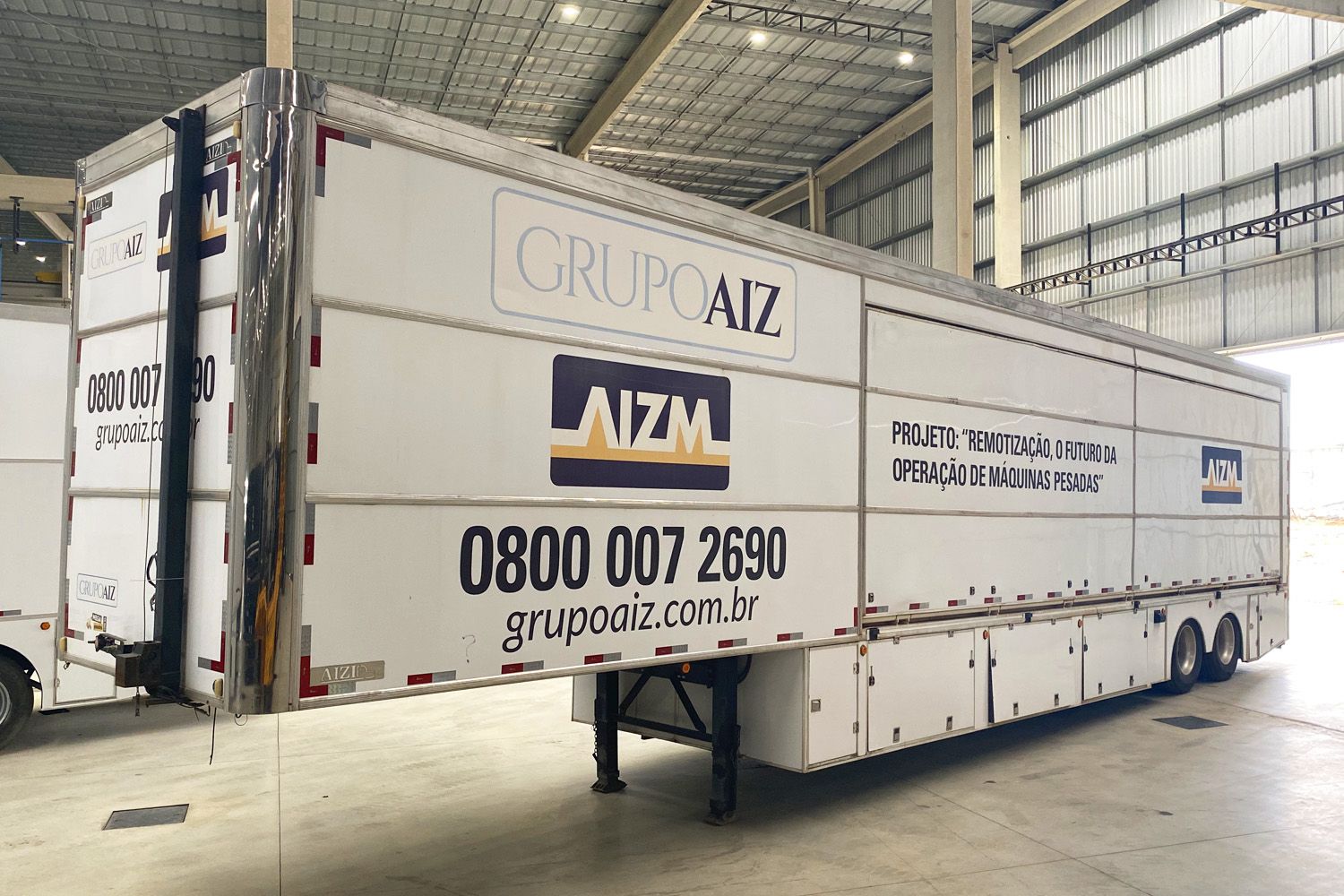 Semirreboque  Unidade Móvel  AIZI 21/21 SEMINOVA