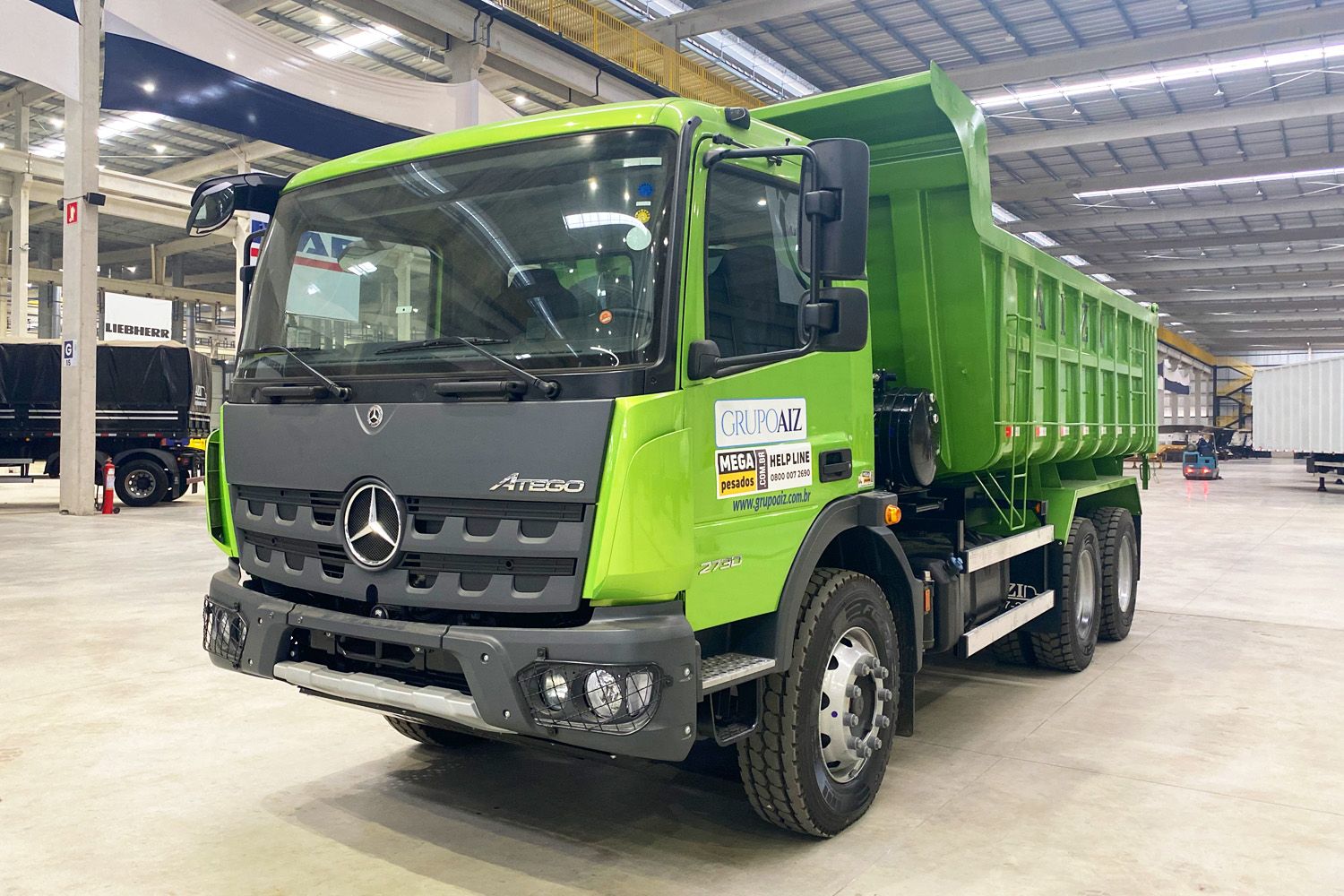 Caminhão Mercedes-Benz Atego 2730 6x4 Caçamba 14m³