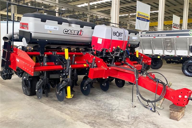 Plantadeira Easy Riser 3211 Case com Biojet SJ400L