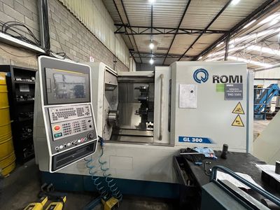 Torno CNC Romi – GL300M