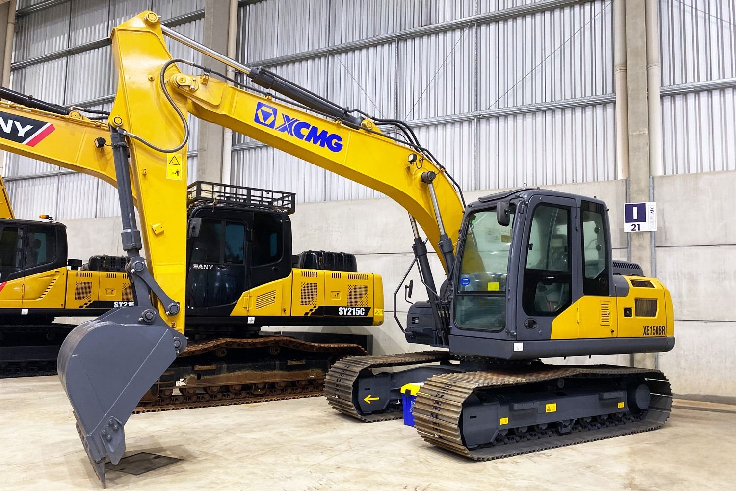 Escavadeira Hidráulica XCMG XE150BR 115 hp 14,5 Ton