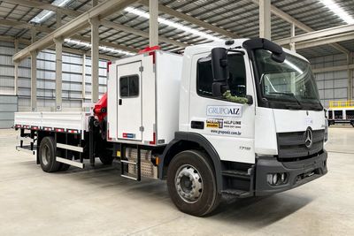 Caminhão MB Atego 1719 4x2 25/25