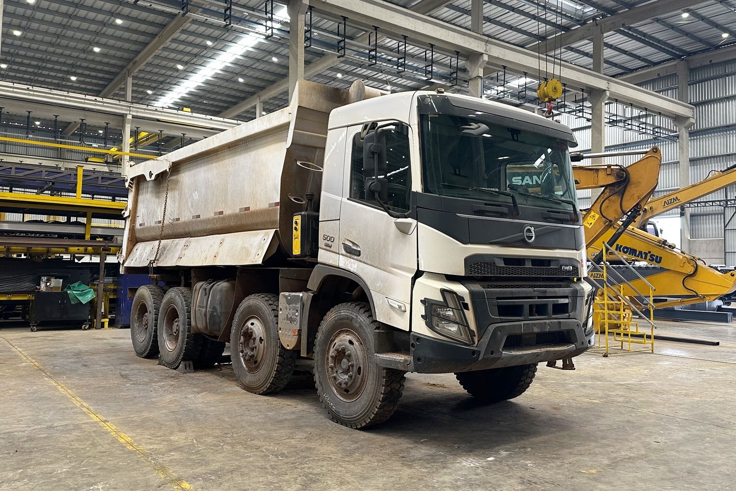 Caminhão Volvo FMX 500 8x4 Meia Cana 22m3 22/22
