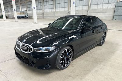 BMW 320i M Sport Preta 25/26