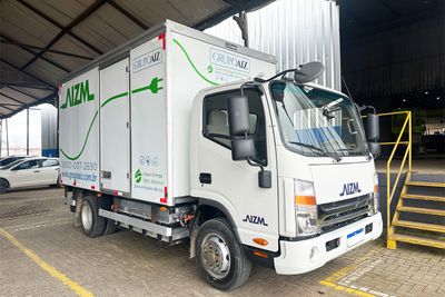 Caminhão JAC IEV1200T 100% Elétrico Baú Furgão 21/22