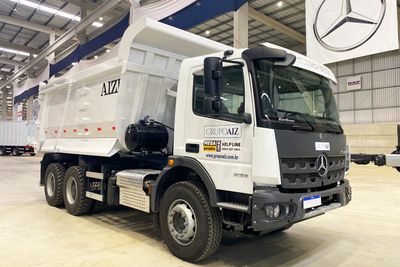 Caminhão MB Atego 3133 6X4 24/25 Caçamba Meia Cana 14m³ AIZI