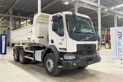 Caminhão Volvo VMX 290 6x4 26/26 Caçamba Convencional 12m³ AIZI