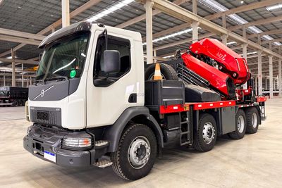 Caminhão Volvo VM 270 8x4R 22/22 Seminovo Guindaste Canivete 80C AIZC