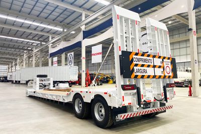 SR Carrega tudo 2 eixos, pescoço removível com rampas. Comp. 16.4m x 3m - Larg. + 8m de área útil AIZI  - 26/27