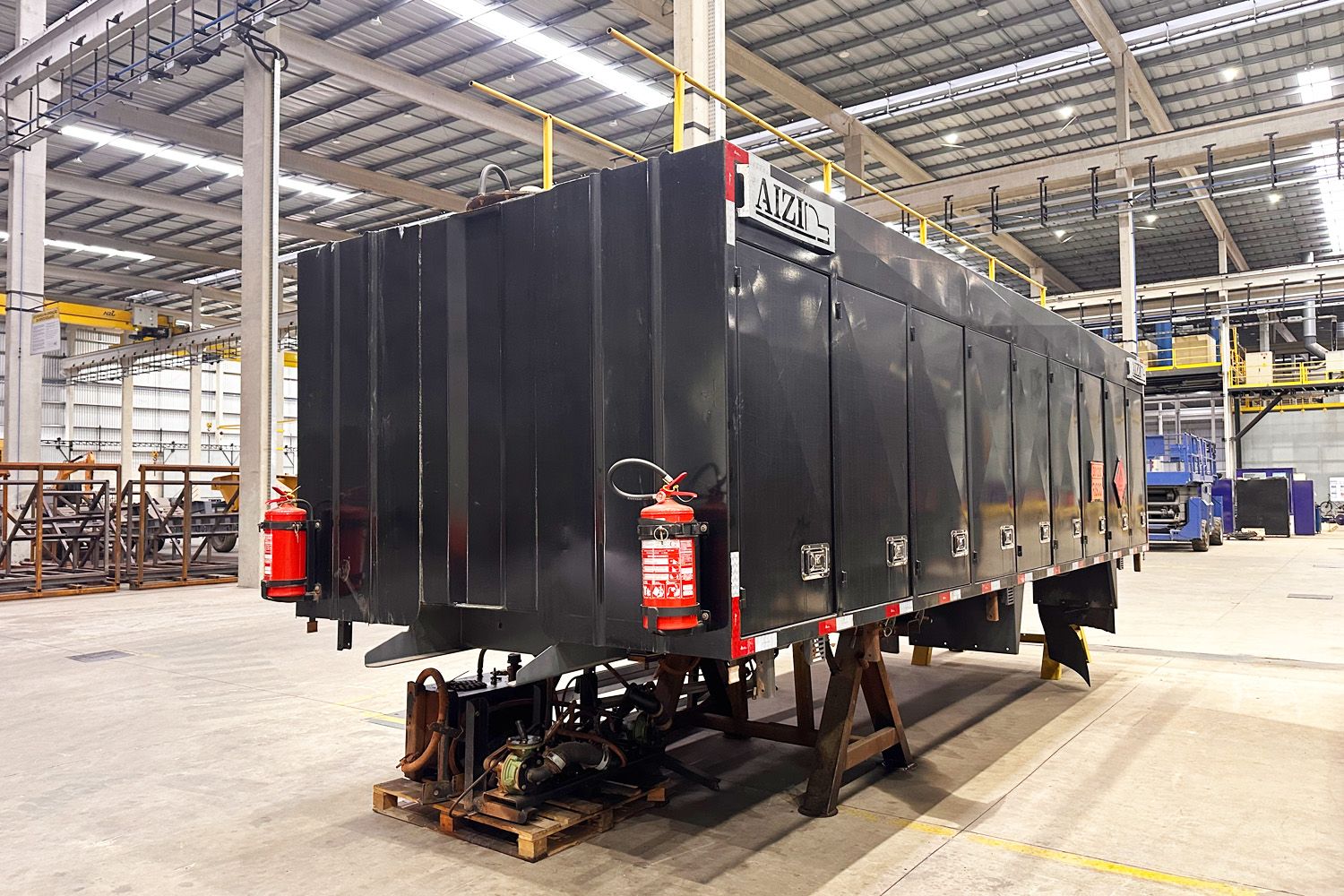 Comboio 10.000L AIZI Seminovo 2022
