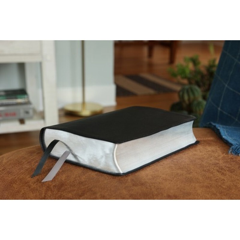NIV Side-Column Reference Bible, Personal Size, Black