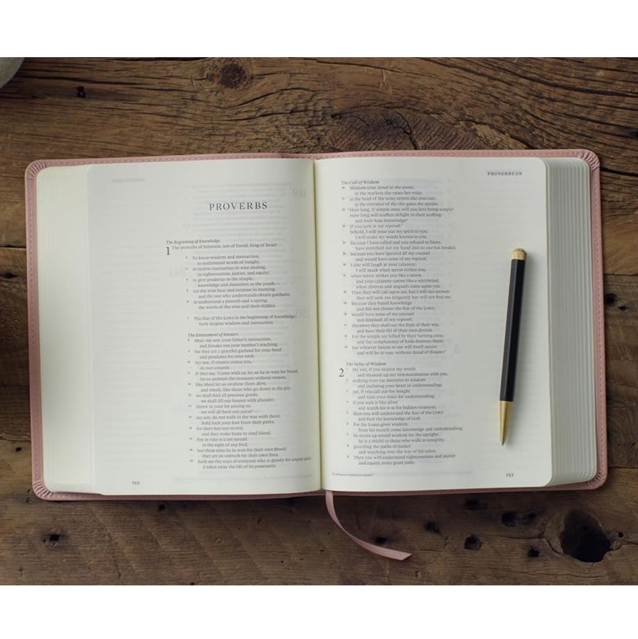 ESV Women's Study Bible (TruTone, Blush Rose, Floral Bloom Design)