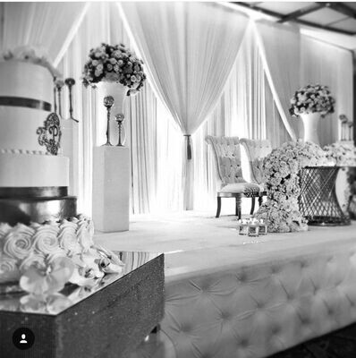 White Tufted Boxes Stage Border