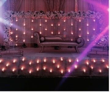 Candle Wall w/ Mixed Floral Border