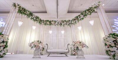 Crescent Gazebo w/ 4 Crystal & Iron (Gold) Column w/ Mixed Floral