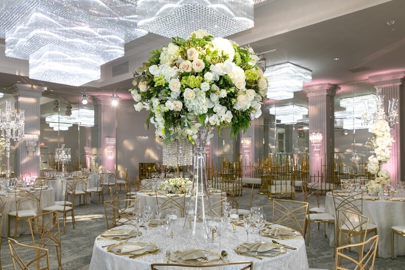 Large Cone Glass Centerpiece With Floral