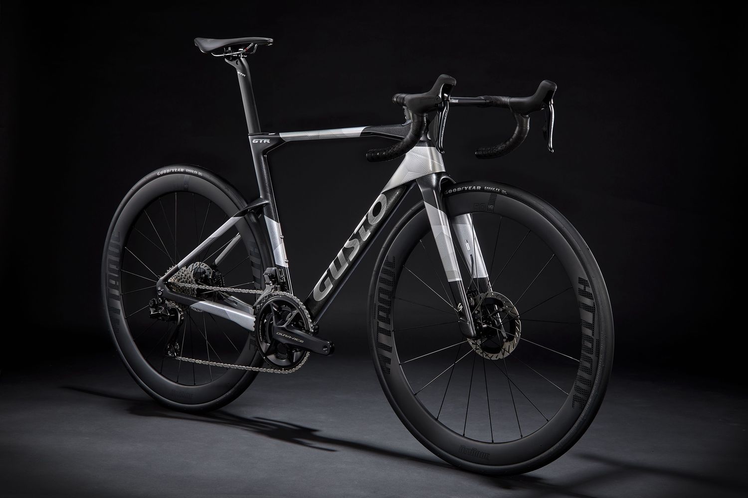 Gusto GTR Pro Legend Shimano Ultegra Di2 MY26
