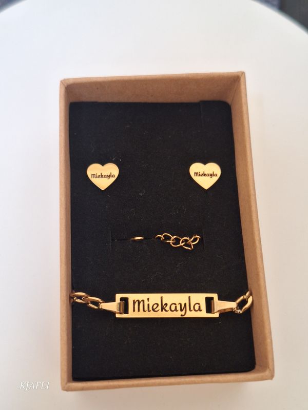 Heart Knob Earrings 