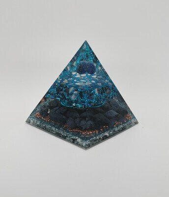 Orgonite pyramide Blue Spirit Orgonite pyramide Blue Spirit