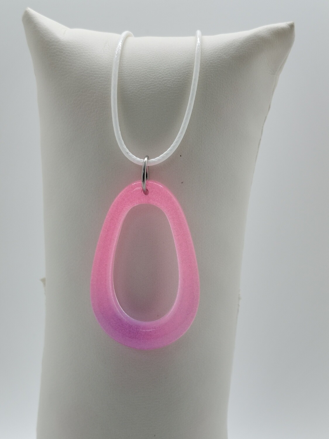 Hanger met roze paars effect Hanger met roze paars effect