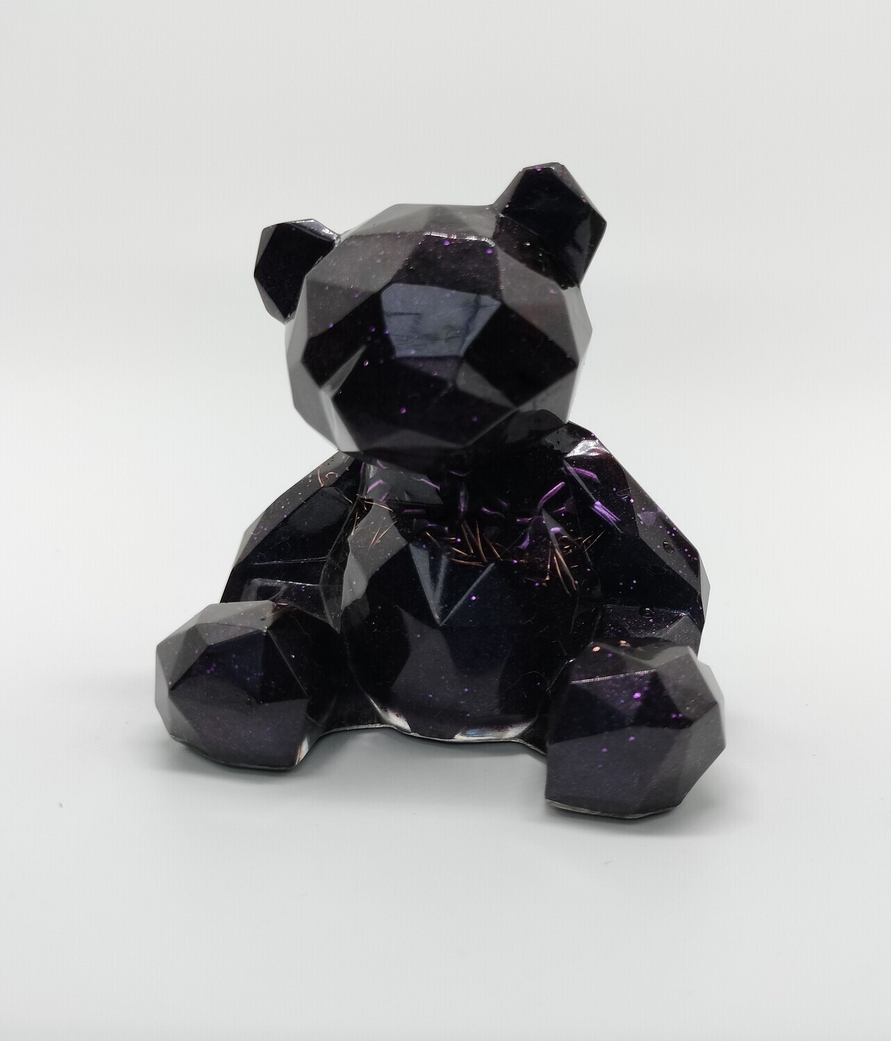 Orgonite beertje met granaat Orgonite beertje met granaat