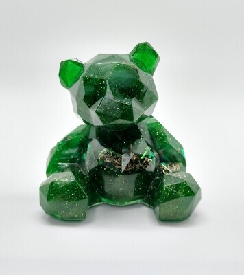 Orgonite beertje met groene agaat Orgonite beertje met groene agaat
