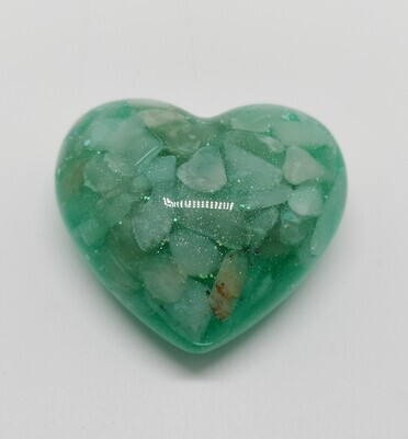 Edelsteen hart M lichtgroen (groene jade) Edelsteen hart M lichtgroen (groene jade)