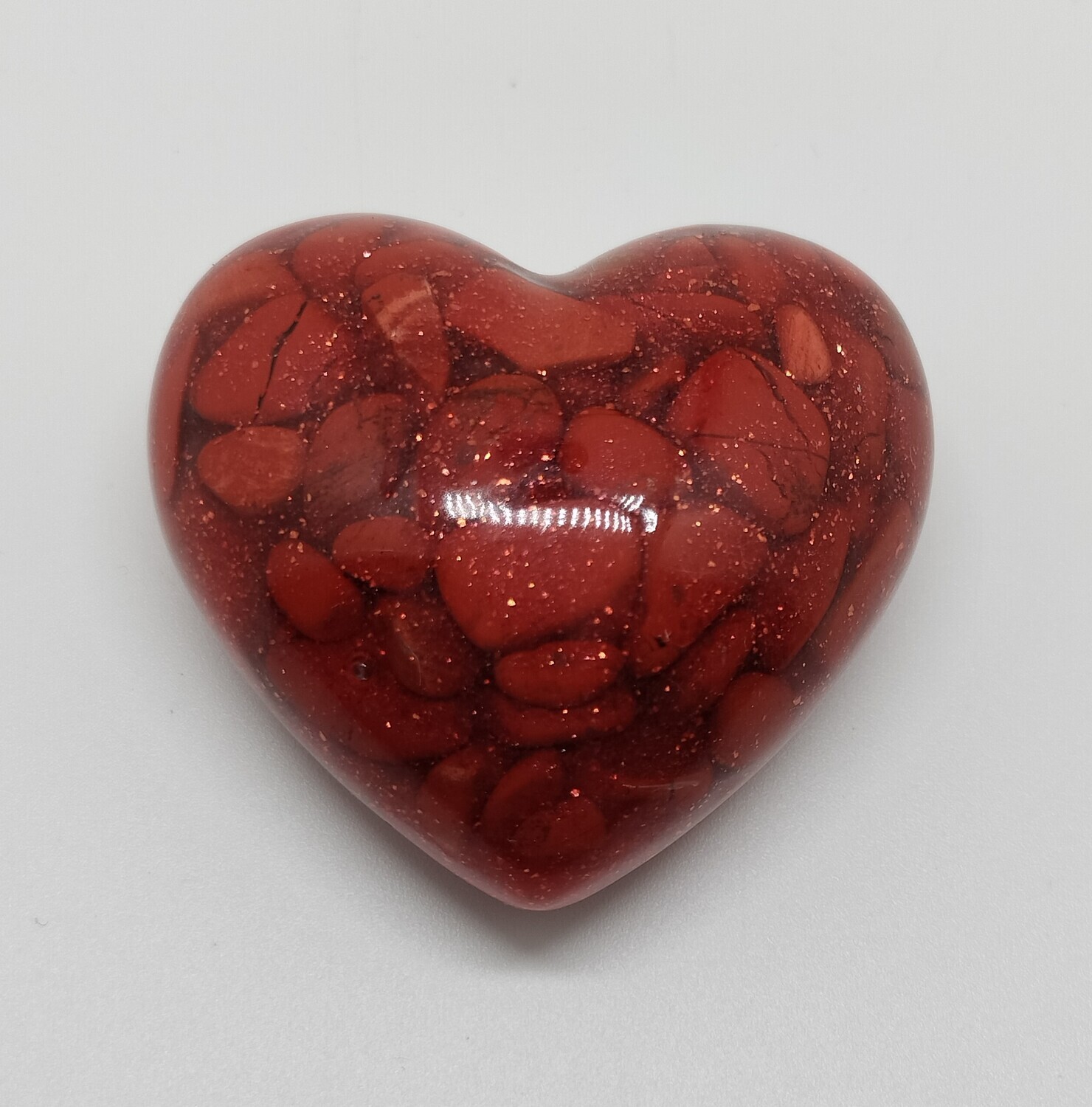 Edelsteen hart M rood (rode jaspis)