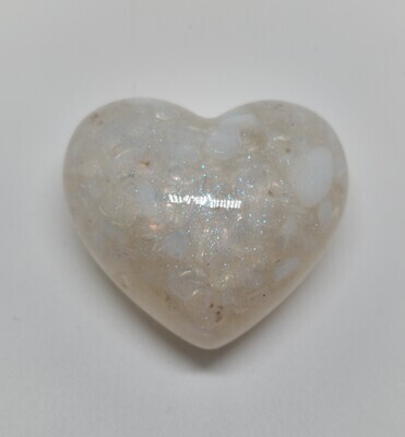 Edelsteen hart M wit (met opaliet) Edelsteen hart M wit (met opaliet)