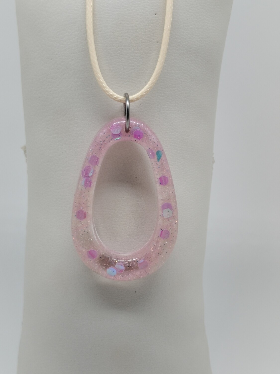 Hanger met zachtroze effect Hanger met zachtroze effect