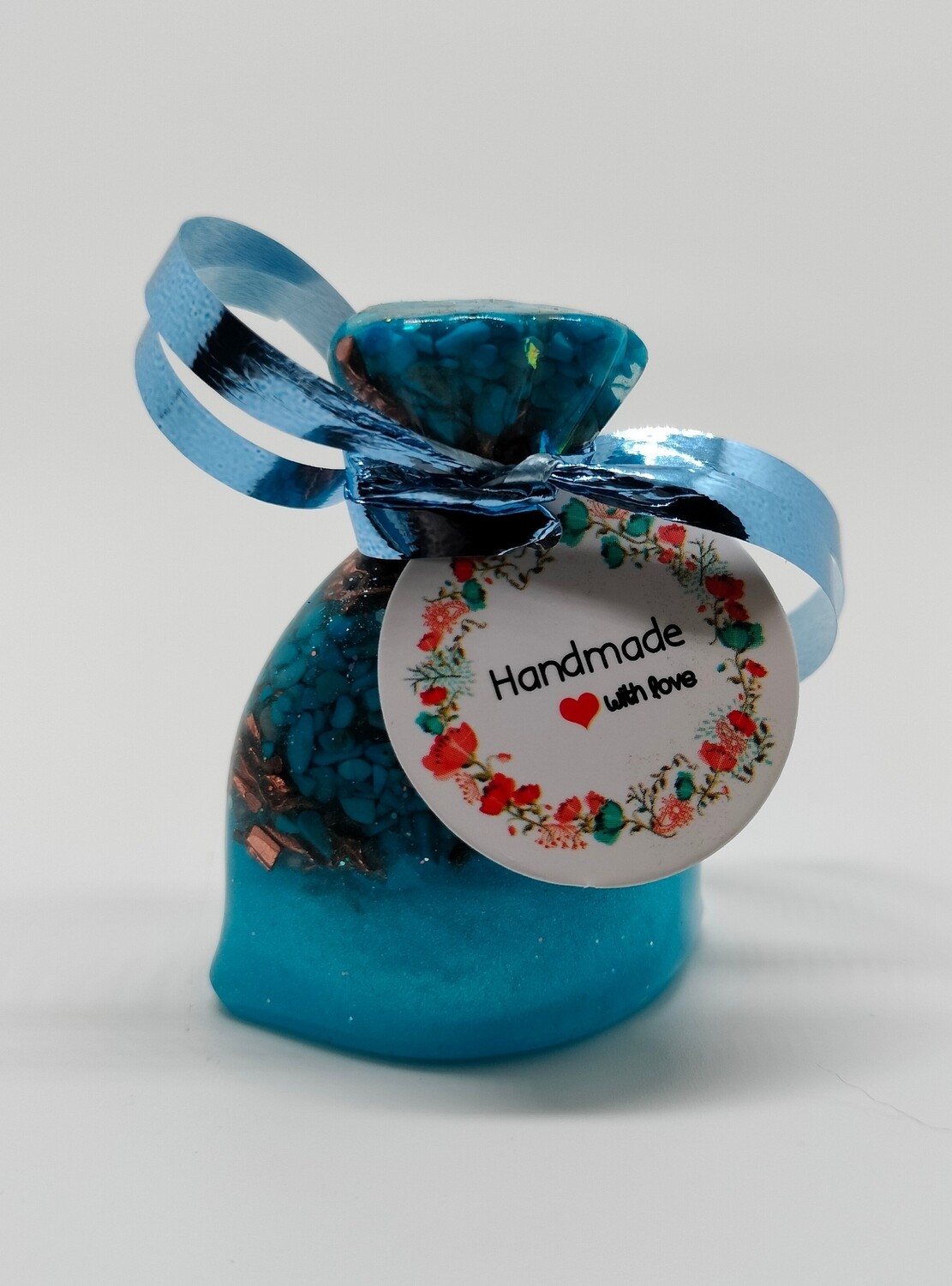 Orgonite zakje kalmering (met blauwe howliet) Orgonite zakje kalmering (met blauwe howliet)