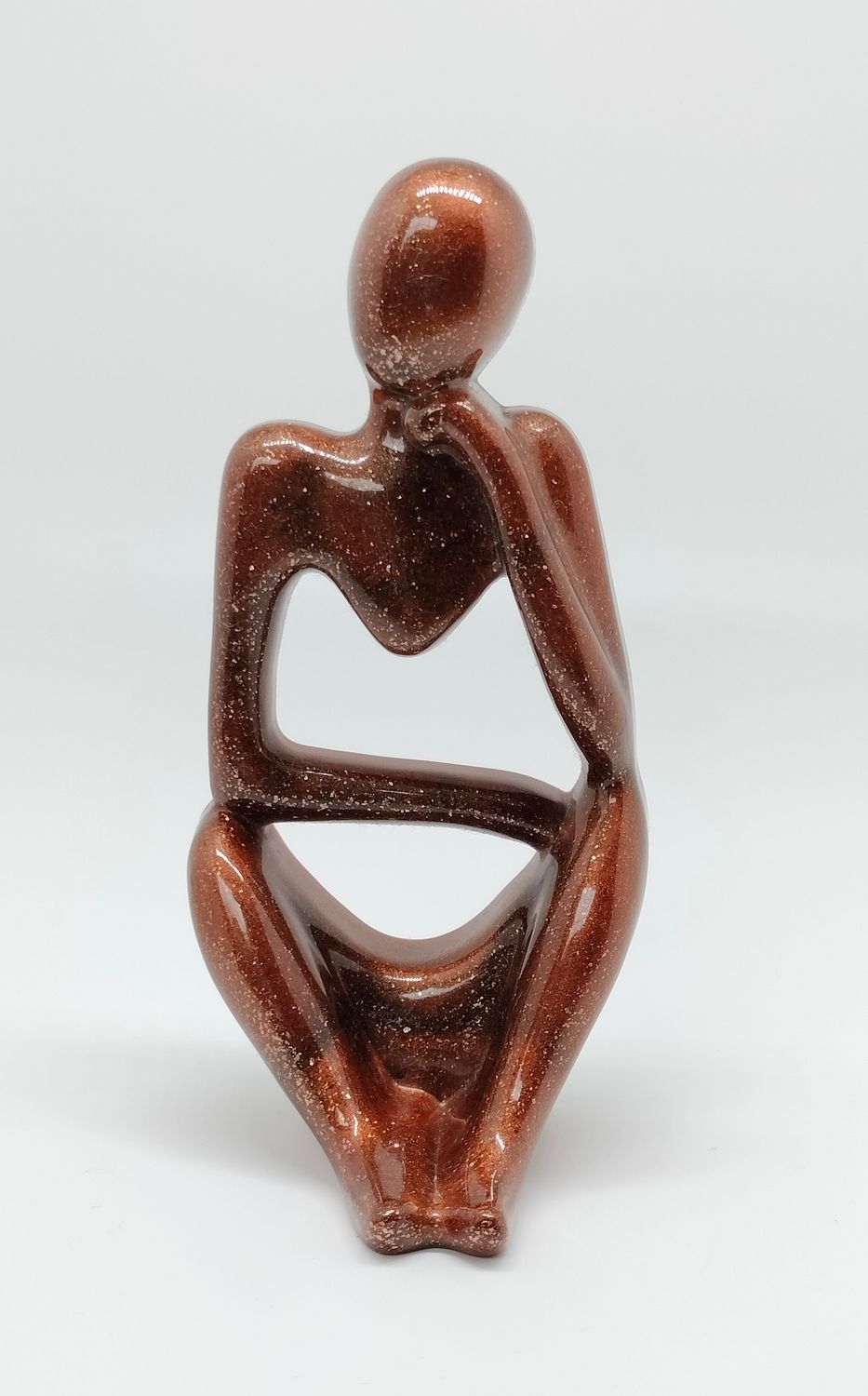 Abstract figuur 1 donkerbrons