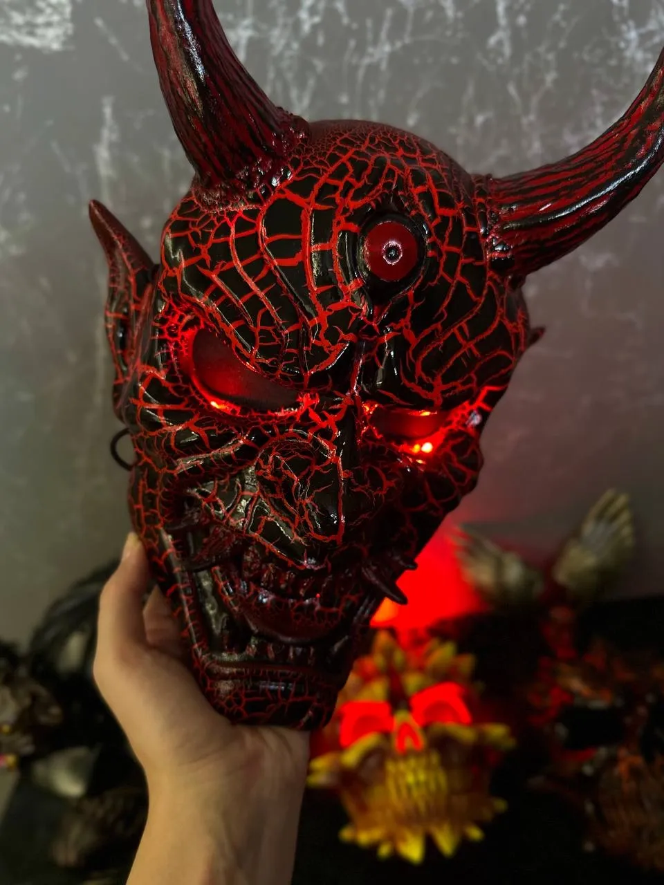 DBD Oni Mask: Red and Black with LED lights
