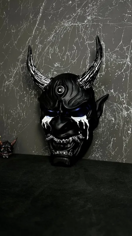 Crying DBD Oni Mask with white LED light