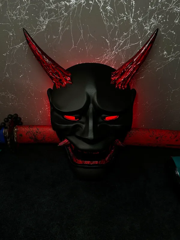 Japanese Black &amp; Red Hannya mask