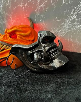 Black Metallic Oni Half Mask