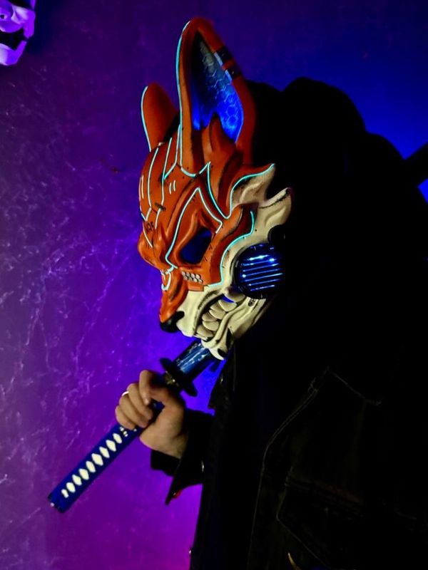 Cyberpunk mask: Kitsune Fiery 01 Damaged with Blue LED