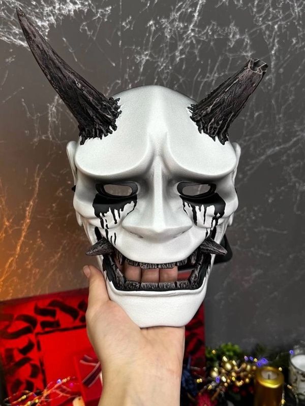 Black and White Crying Hannya Mask - GhostWire 