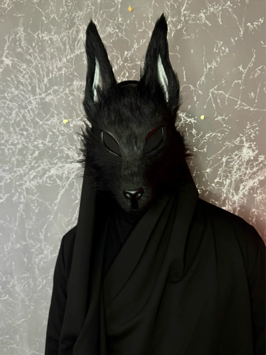 Black Wolf mask with fur