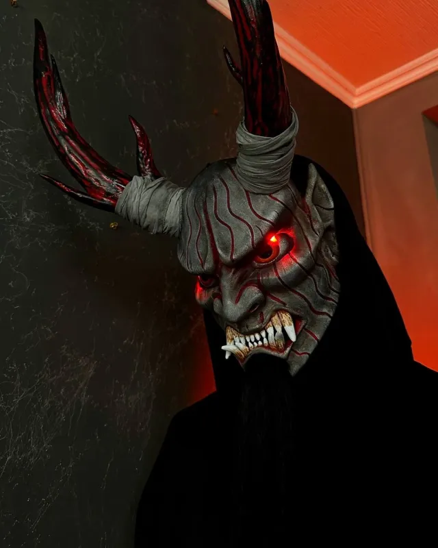 Oni mask with Horns, Japanese Demon mask, DBD Oni cosplay cosplay mask. Samurai mask, Devil mask, Ghost of Tsushima mask