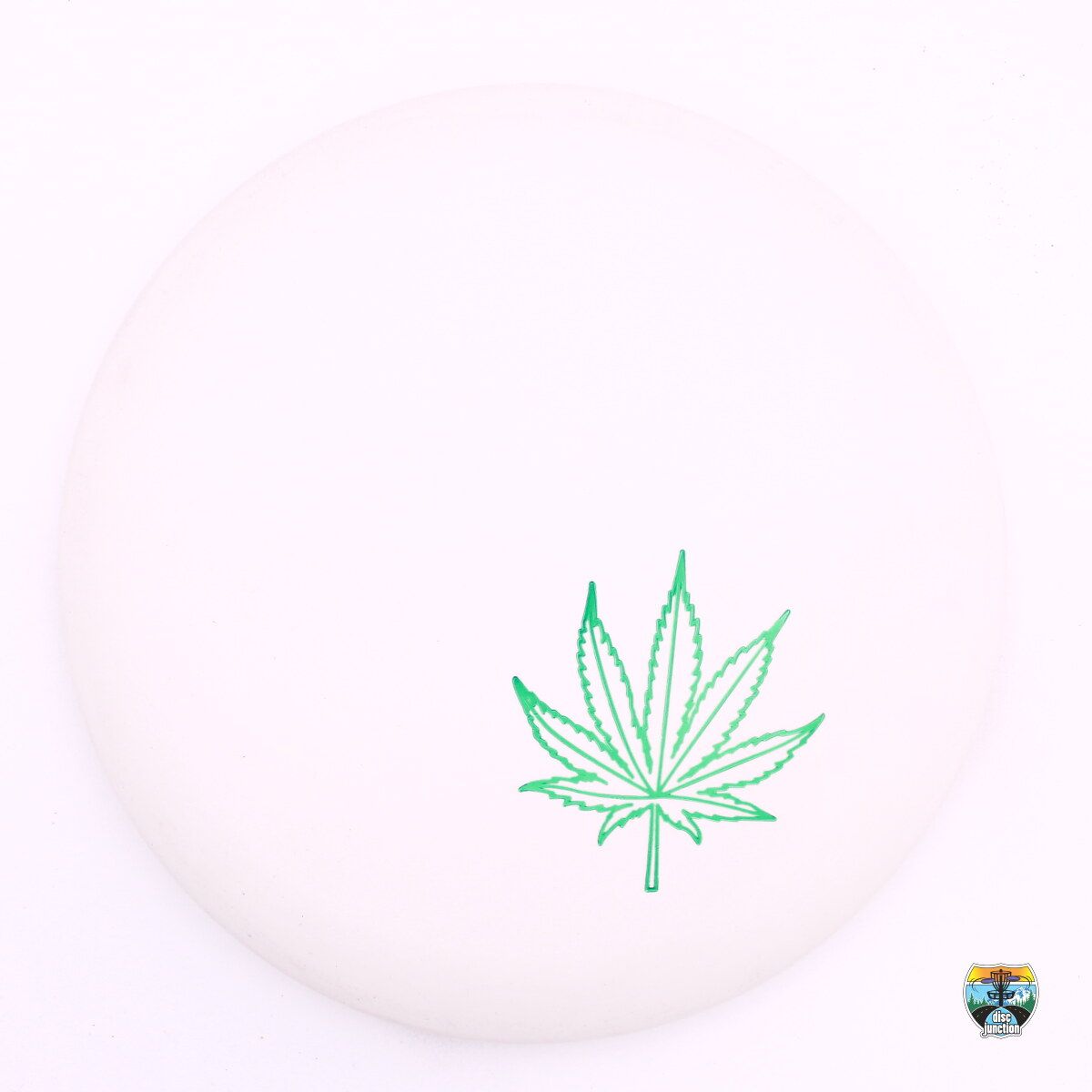 Gateway Pure White Wizard Leaf, Manufacturer Weight Range: 170+ Grams, Color: White, Serial Number: 0702-0021